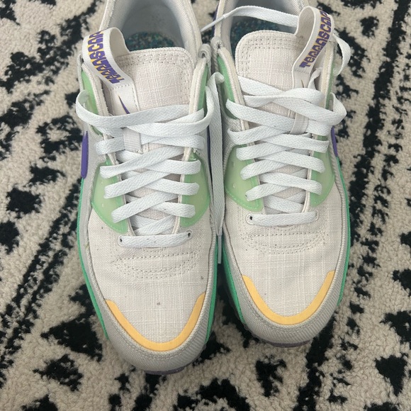 Men’s Nike Air Max - Picture 2 of 4